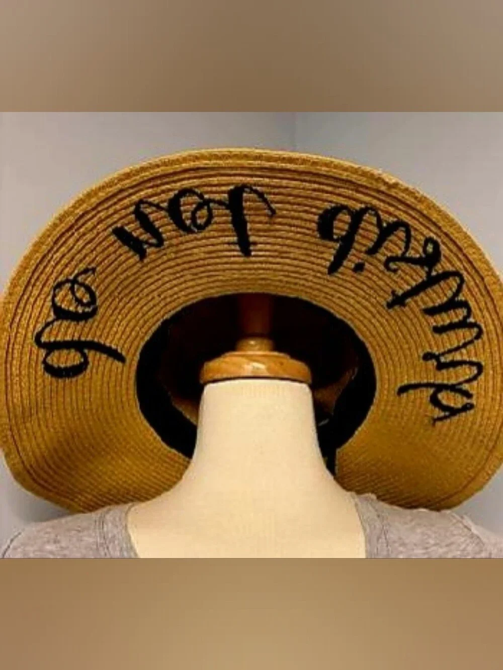 NWT Expandable Fit Wide-Brim Sun Hat with 🤣 Funny Do Not Disturb' Script